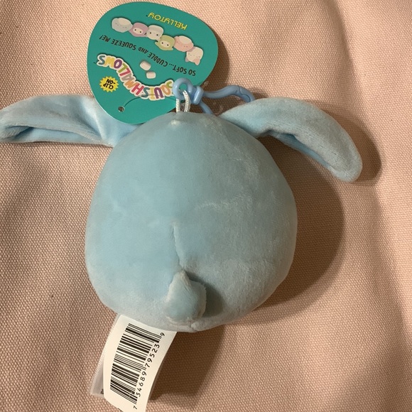 🐰 Bunny squishmallow clip on 🟥 - Picture 2 of 2